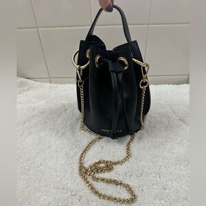 Black Bucket Bag with Gold Chain
